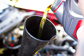 Benefits of Getting a Regular Oil Change for your Car 5-20 (1)