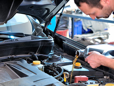 Schedule an Oil Change Today To Reduce Damage to Your Engine