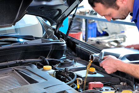 Schedule an Oil Change Today To Reduce Damage to Your Engine